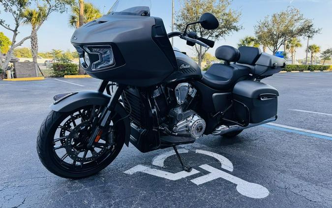 2023 Indian Motorcycle® Challenger® Titanium Smoke
