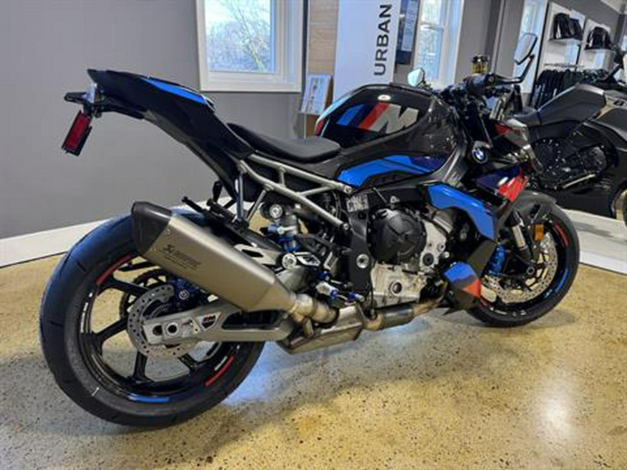 2026 BMW M 1000 R