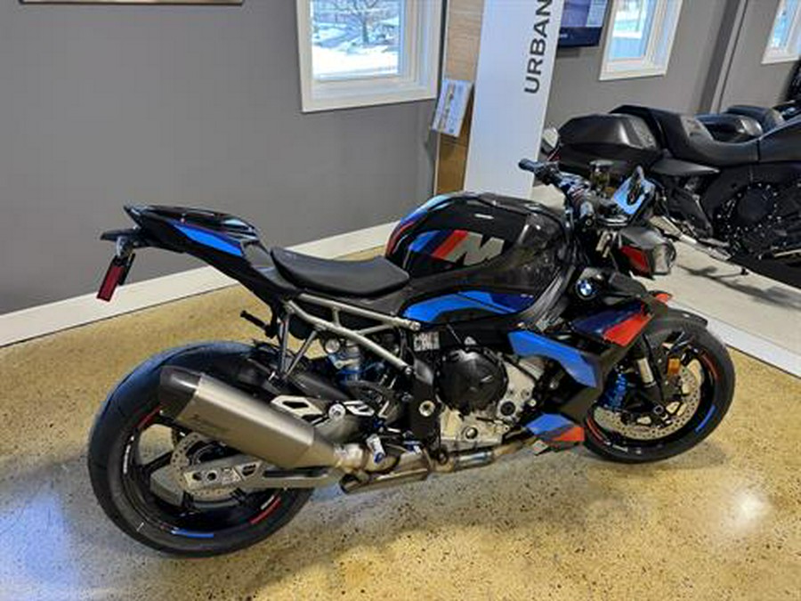 2026 BMW M 1000 R