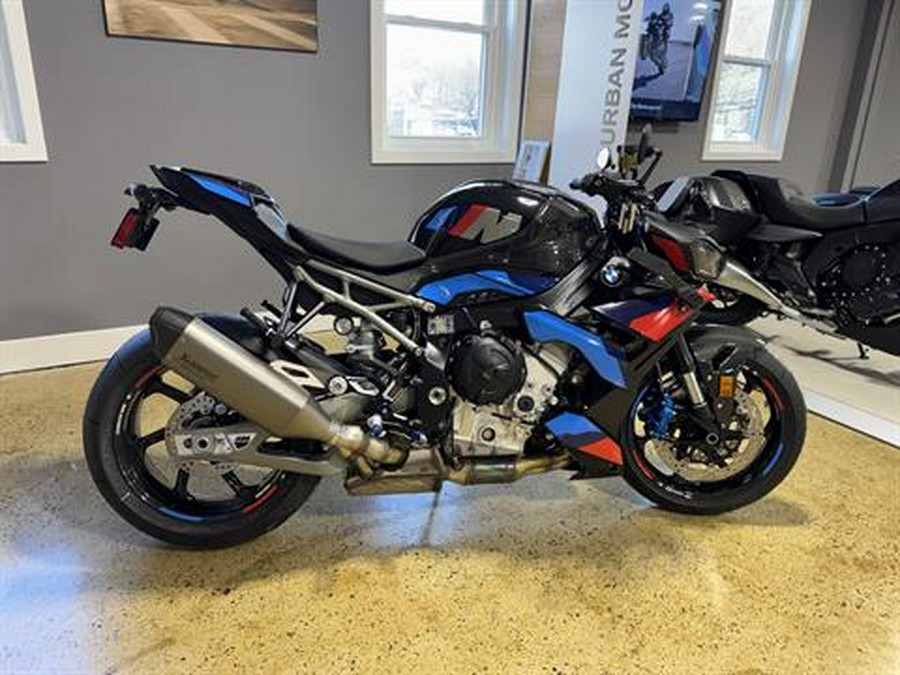 2026 BMW M 1000 R