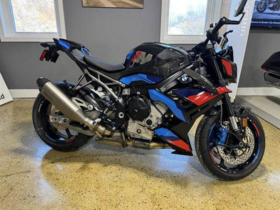 2026 BMW M 1000 R