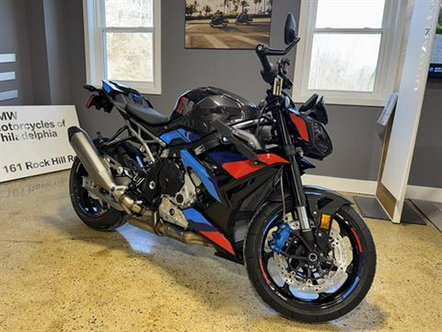 2026 BMW M 1000 R
