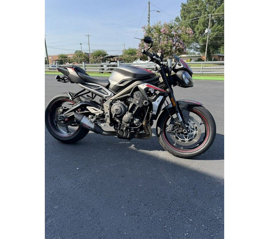 2022 Triumph Street Triple R Low Sapphire Black