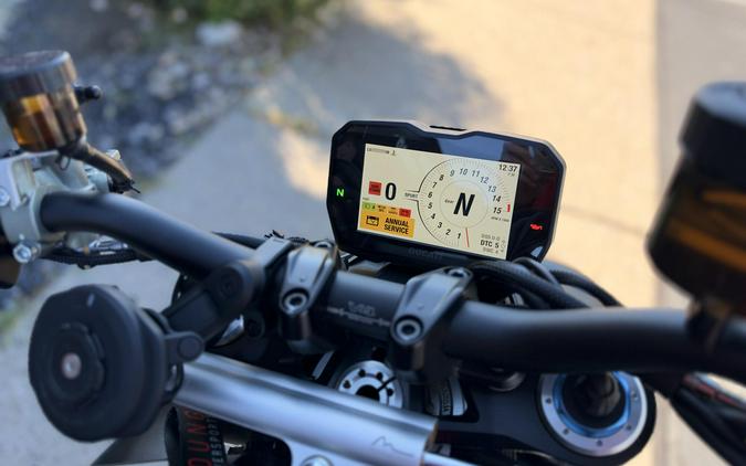 2021 Ducati Streetfighter V4 S black