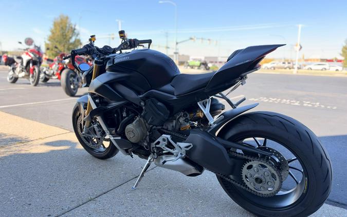 2021 Ducati Streetfighter V4 S black