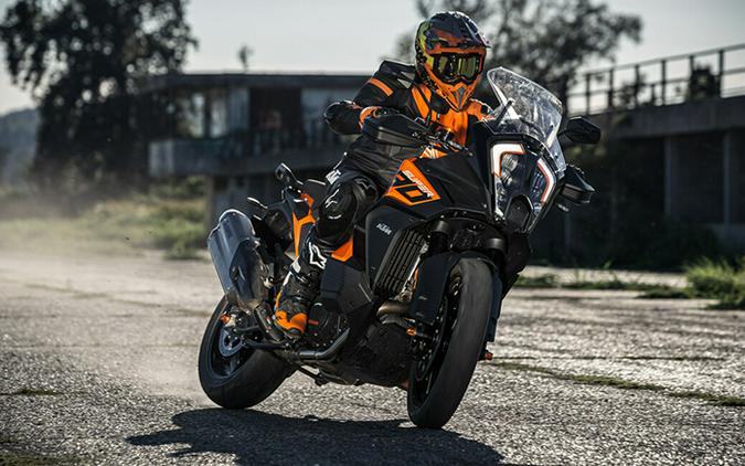 2023 KTM 1290 Super Adventure S | First Look Review