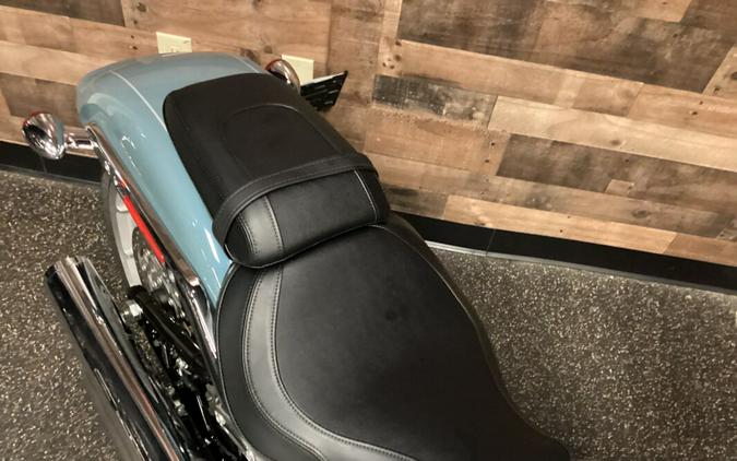 2024 Harley-Davidson® Fat Boy® 114 Sharkskin Blue