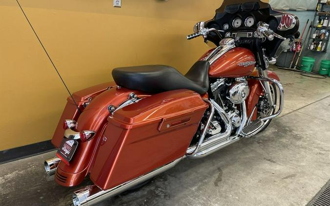 2011 Harley-Davidson® FLHX - Street Glide®