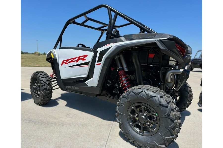 2024 Polaris Industries RZR XP 1000 Sport White Lightning