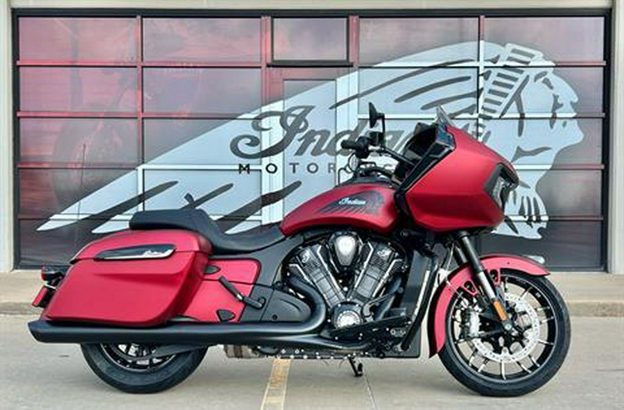 2024 Indian Motorcycle Challenger® Dark Horse®