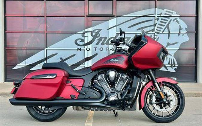 2024 Indian Motorcycle Challenger® Dark Horse®