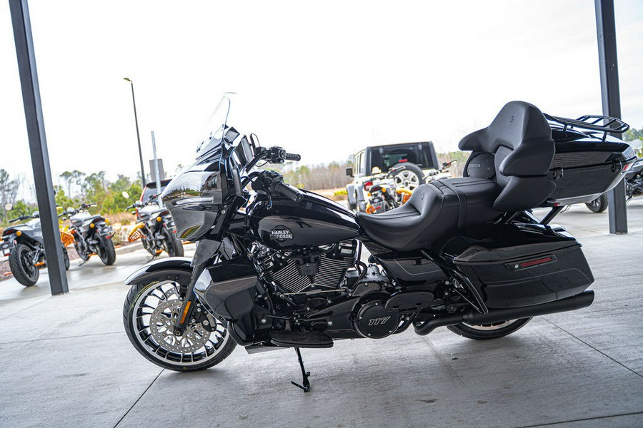 2026 Harley-Davidson® FLHXL - Street Glide® Limited