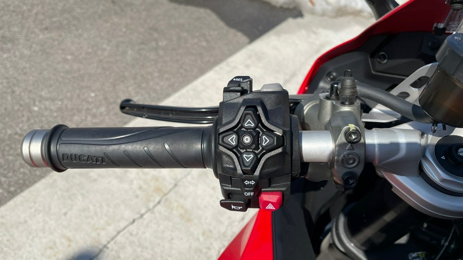 2025 Ducati Panigale V2