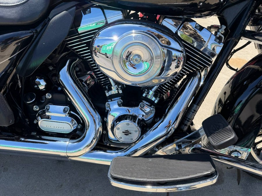 2013 Harley-Davidson Ultra Limited FLHTK