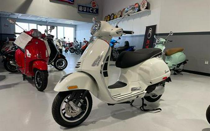 2024 Vespa GTS Super 300