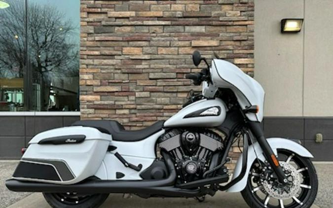 2024 Indian Chieftain Dark Horse w/Powerband Audio Pkg Ghost