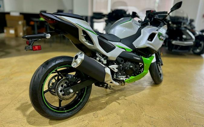 2024 Kawasaki Ninja 7 Hybrid ABS