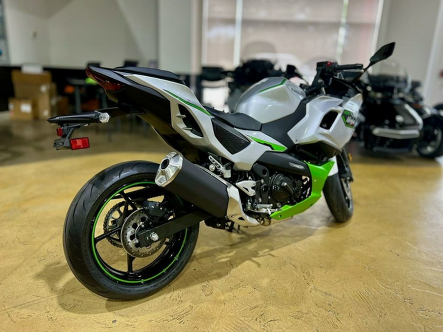 2024 Kawasaki Ninja 7 Hybrid ABS