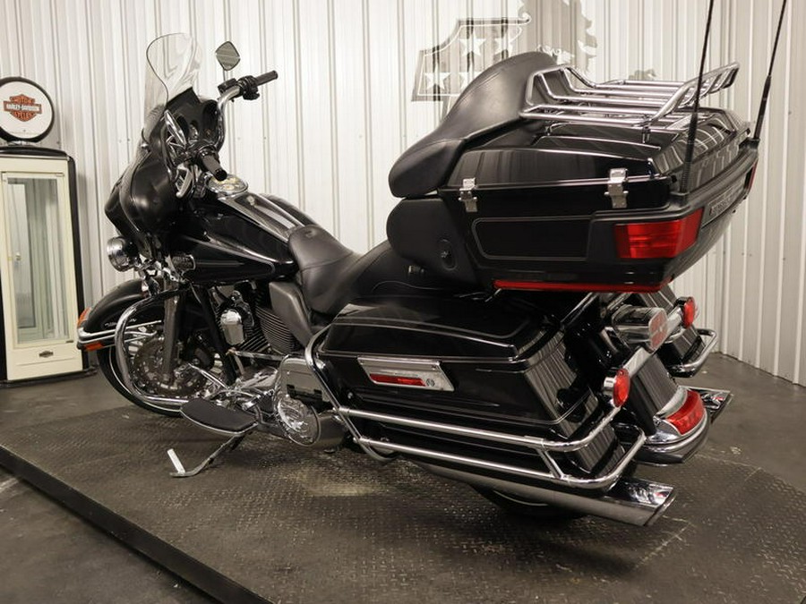 2011 Harley-Davidson® FLHTCU - Ultra Classic® Electra Glide®