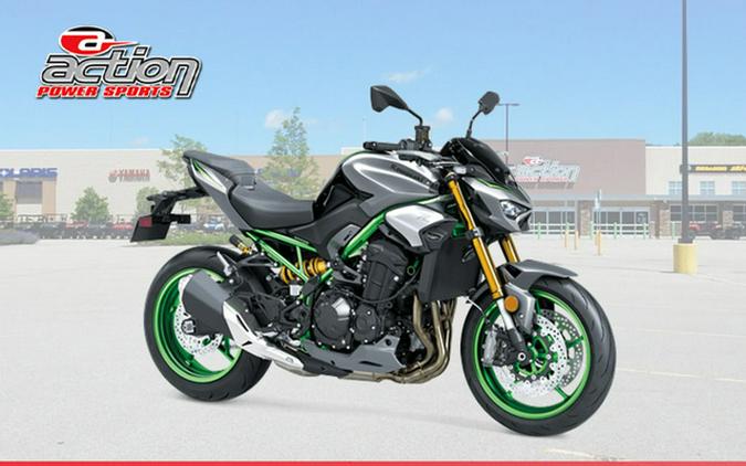 2025 Kawasaki Z900 SE ABS