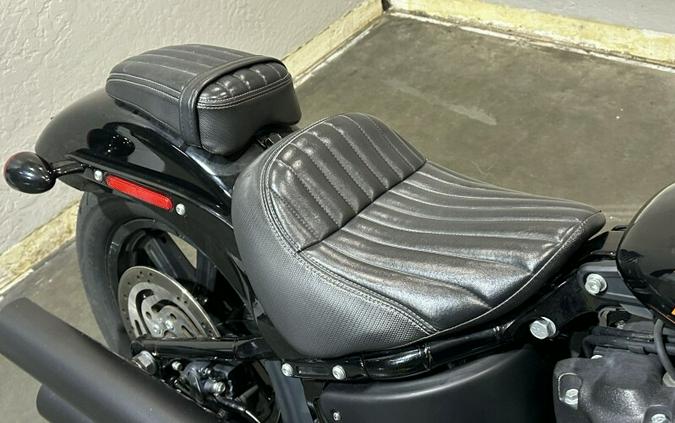 2023 Harley-Davidson® Street Bob® 114 Vivid Black