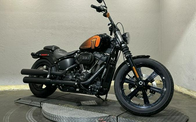 2023 Harley-Davidson® Street Bob® 114 Vivid Black