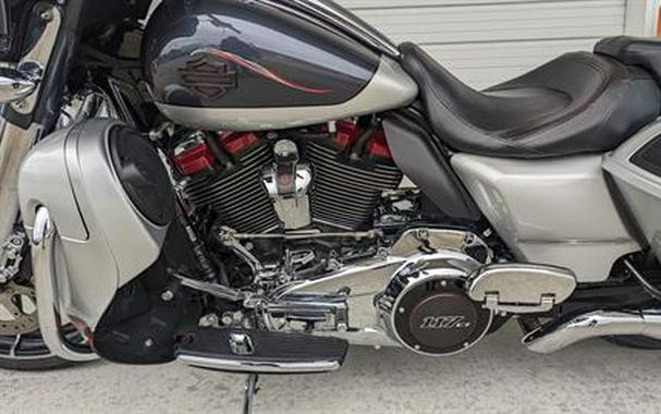 2019 Harley-Davidson CVO™ Street Glide®