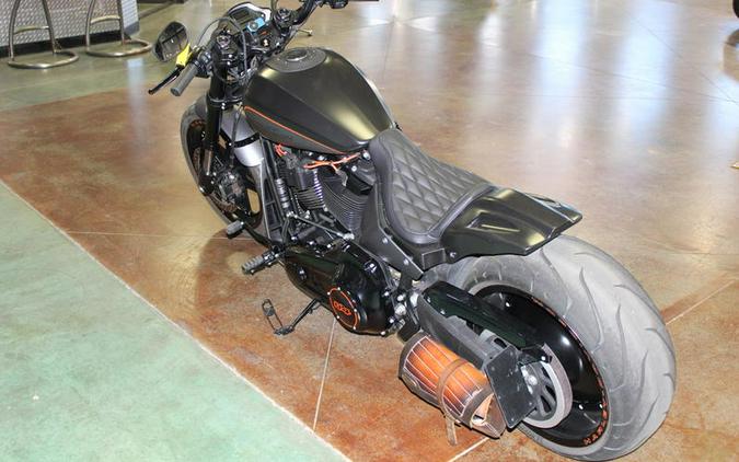 2019 Harley-Davidson® FXDRS - FXDR™ 114