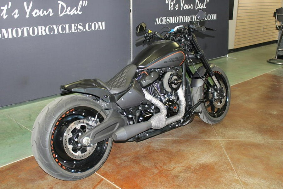 2019 Harley-Davidson® FXDRS - FXDR™ 114