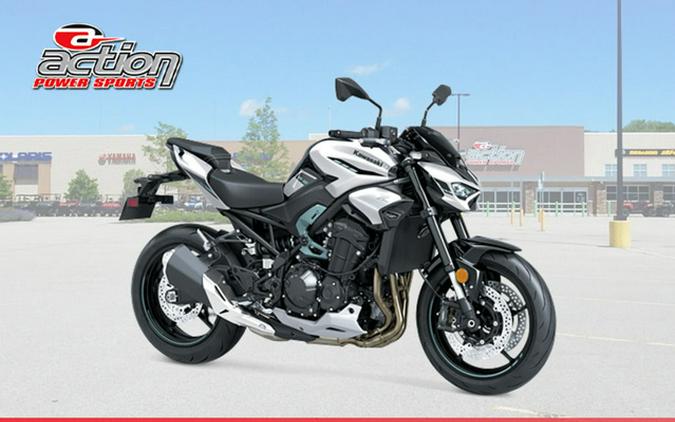 2025 Kawasaki Z900 ABS Galaxy Silver/Metallic Spark Black
