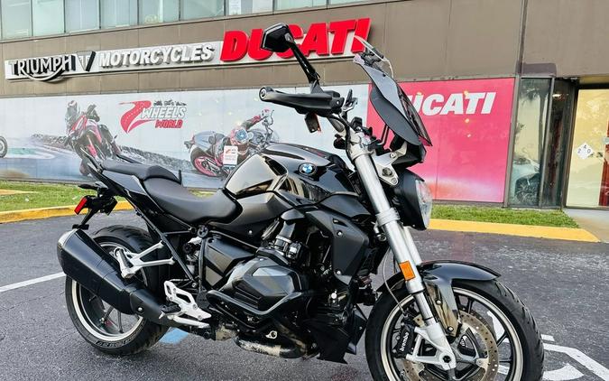 2022 BMW R 1250 R Black Storm Metallic