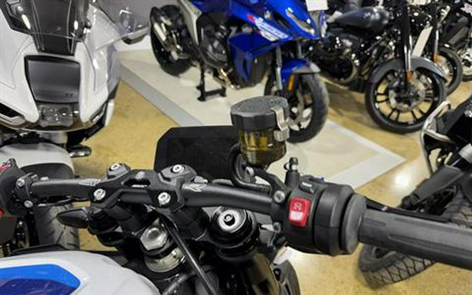 2026 BMW M 1000 R