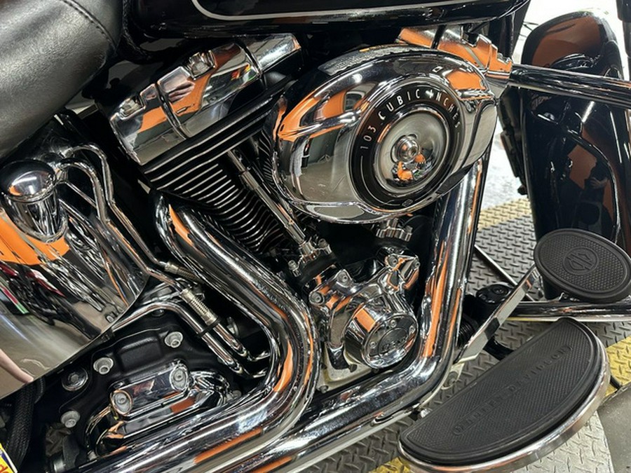 2014 Harley-Davidson Softail FLSTC - Heritage Classic