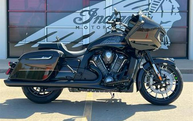 2024 Indian Motorcycle Challenger® Dark Horse® Icon with PowerBand Audio Package