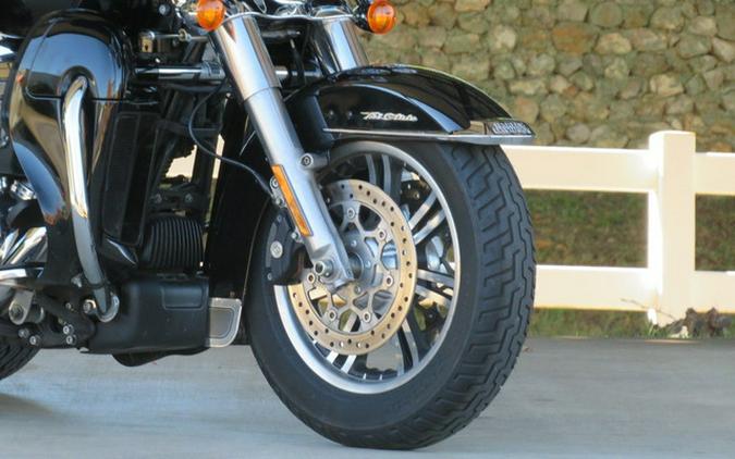 2022 Harley-Davidson FLHTCUTG - Tri Glide Ultra