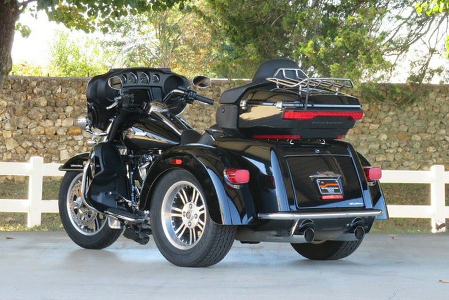 2022 Harley-Davidson FLHTCUTG - Tri Glide Ultra