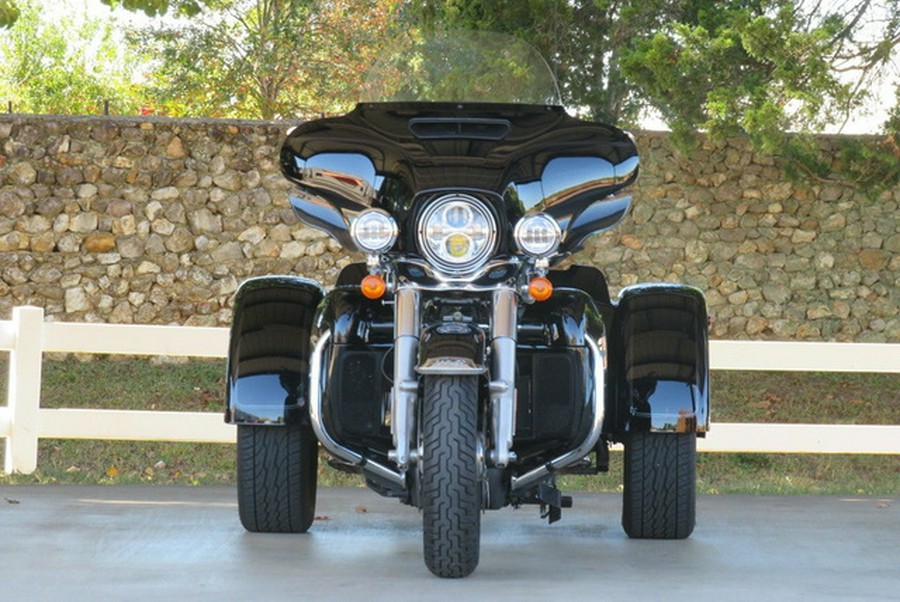 2022 Harley-Davidson FLHTCUTG - Tri Glide Ultra