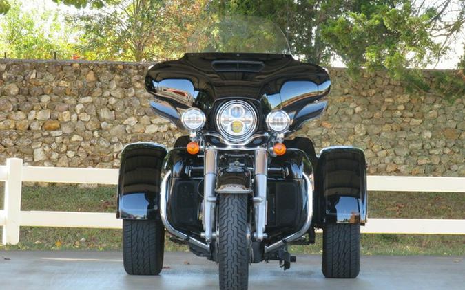 2022 Harley-Davidson FLHTCUTG - Tri Glide Ultra
