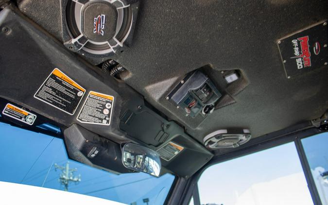 2023 CAN-AM DEFENDER MAX LIMITED HD10