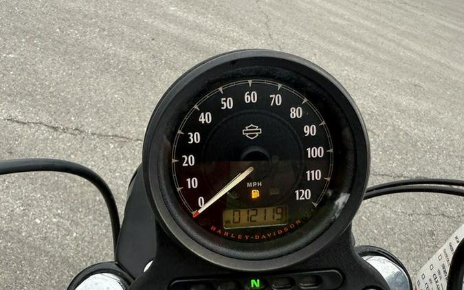 2014 Harley-Davidson XL883N - Sportster Iron 883