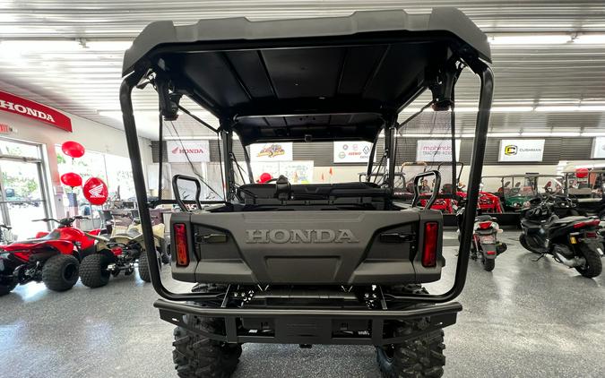 2026 Honda Pioneer 1000-5 Deluxe