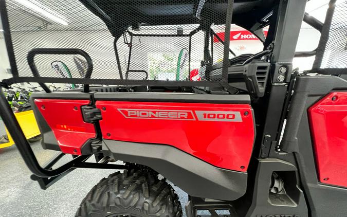 2026 Honda Pioneer 1000-5 Deluxe