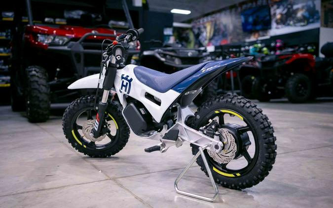 2024 Husqvarna® EE 2