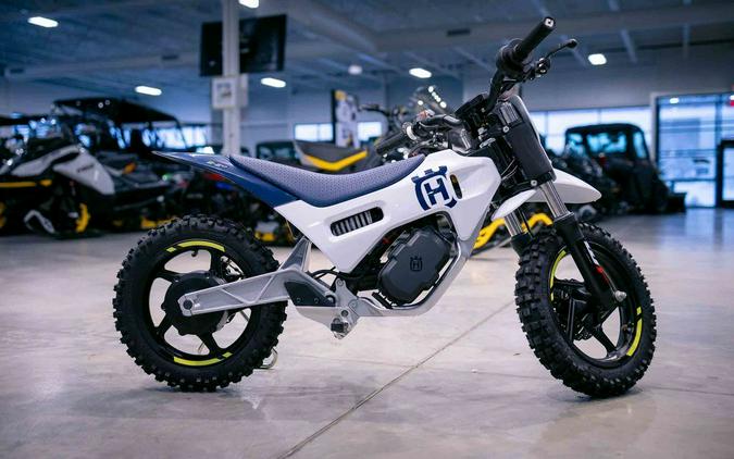 2024 Husqvarna® EE 2