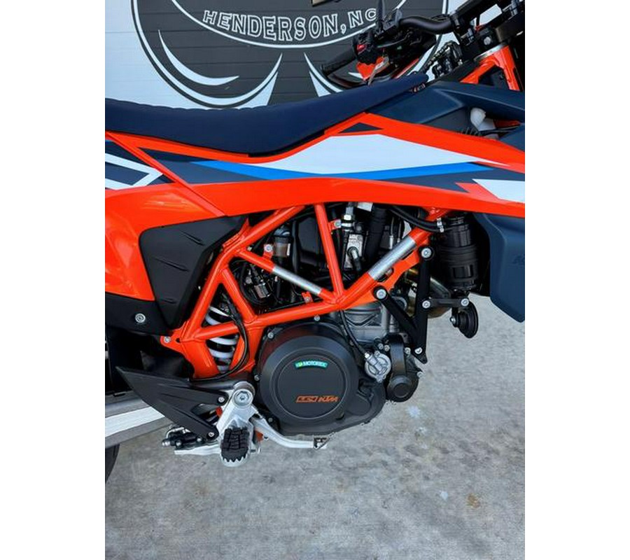 2023 KTM 690 Enduro R