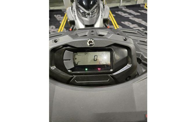 2024 Can-Am OUTLANDER MAX XT 850