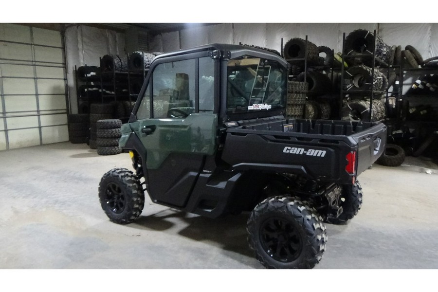 2024 Can-Am DEFENDER DPS CAB HD9