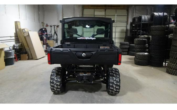 2024 Can-Am DEFENDER DPS CAB HD9