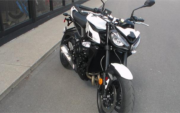 2024 Triumph Street Triple 765 R