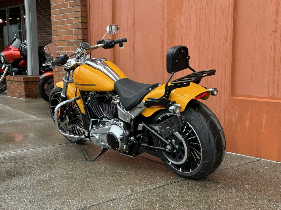 Harley-Davidson® Breakout™ Centerline